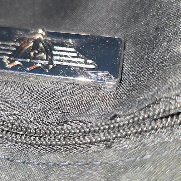 Double-Sided Joker & Batman Crossbody Bag – DC Comics - Picture 10 of 11